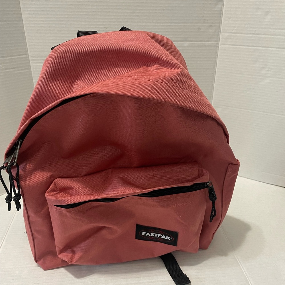 Brand Casual Backpack Eastpak
Color: Multicolor
Dimensions: 21 x 28.2 x 26.2 cm